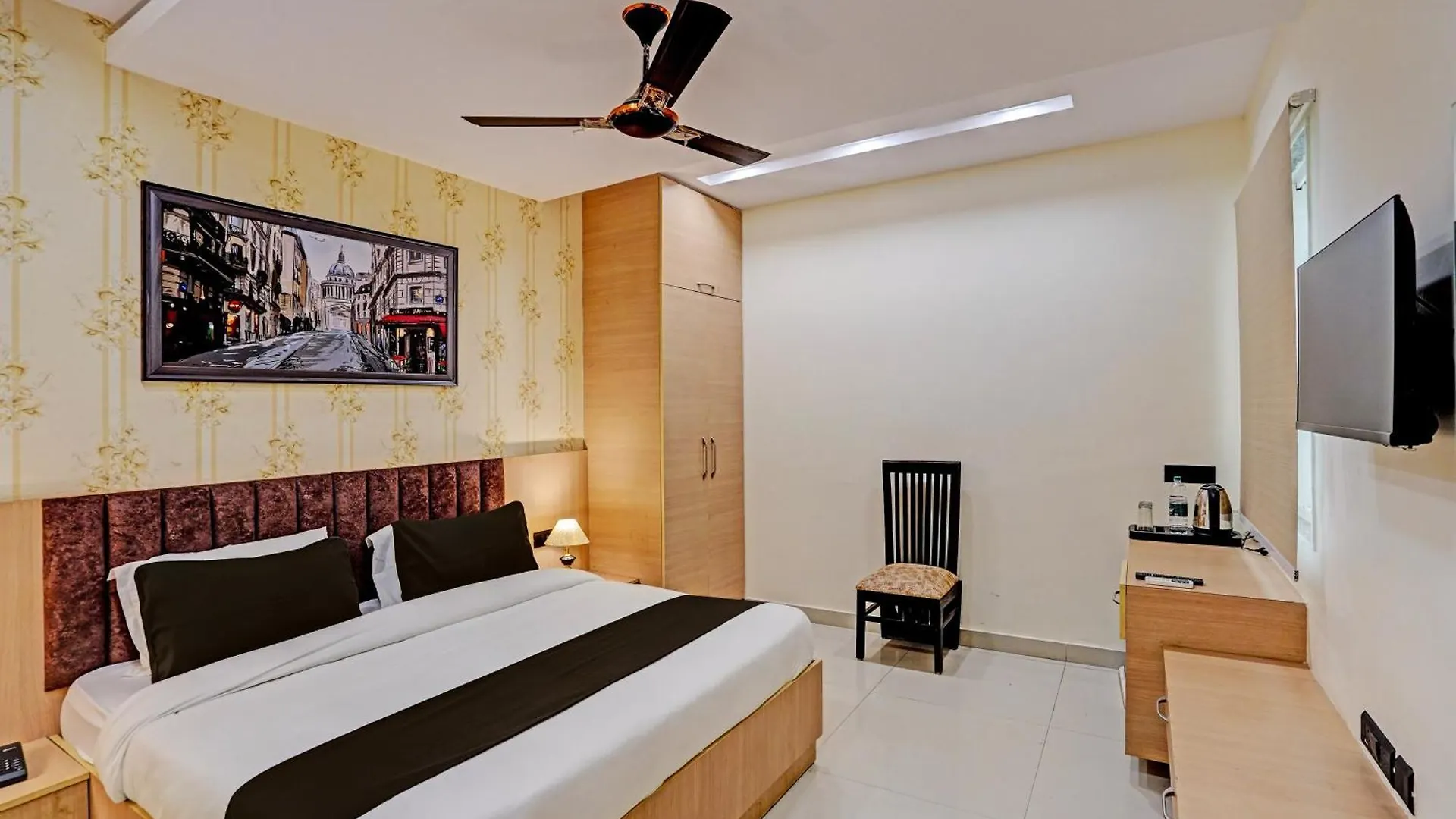****  Hotel Prime Plaza Tark Delhi Airport New Delhi India