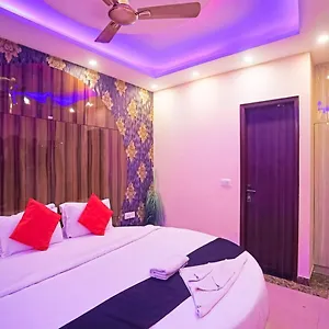 Aerocity Delhi Airport Hotel
