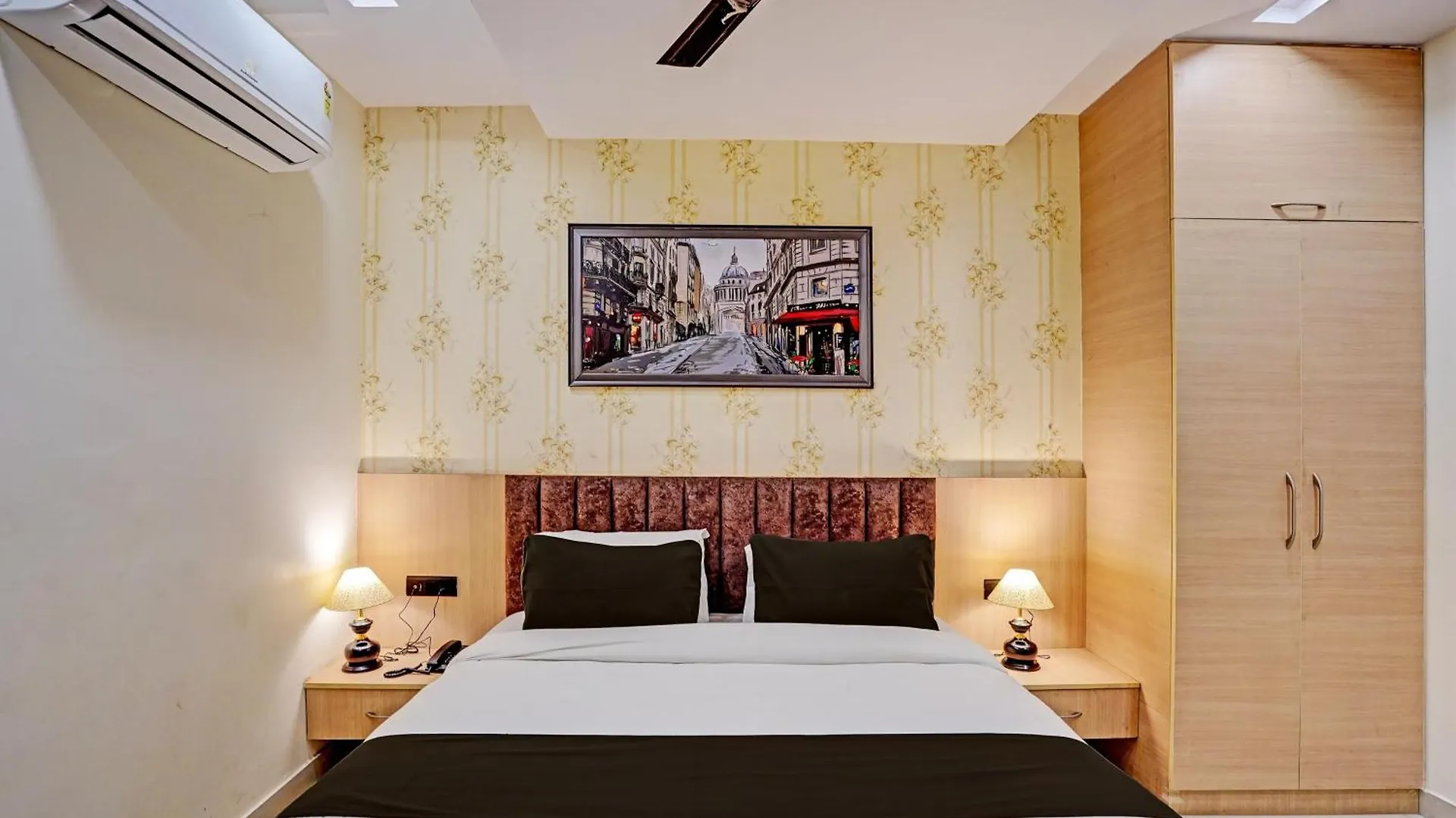 Hotel Prime Plaza Tark Delhi Airport New Delhi India